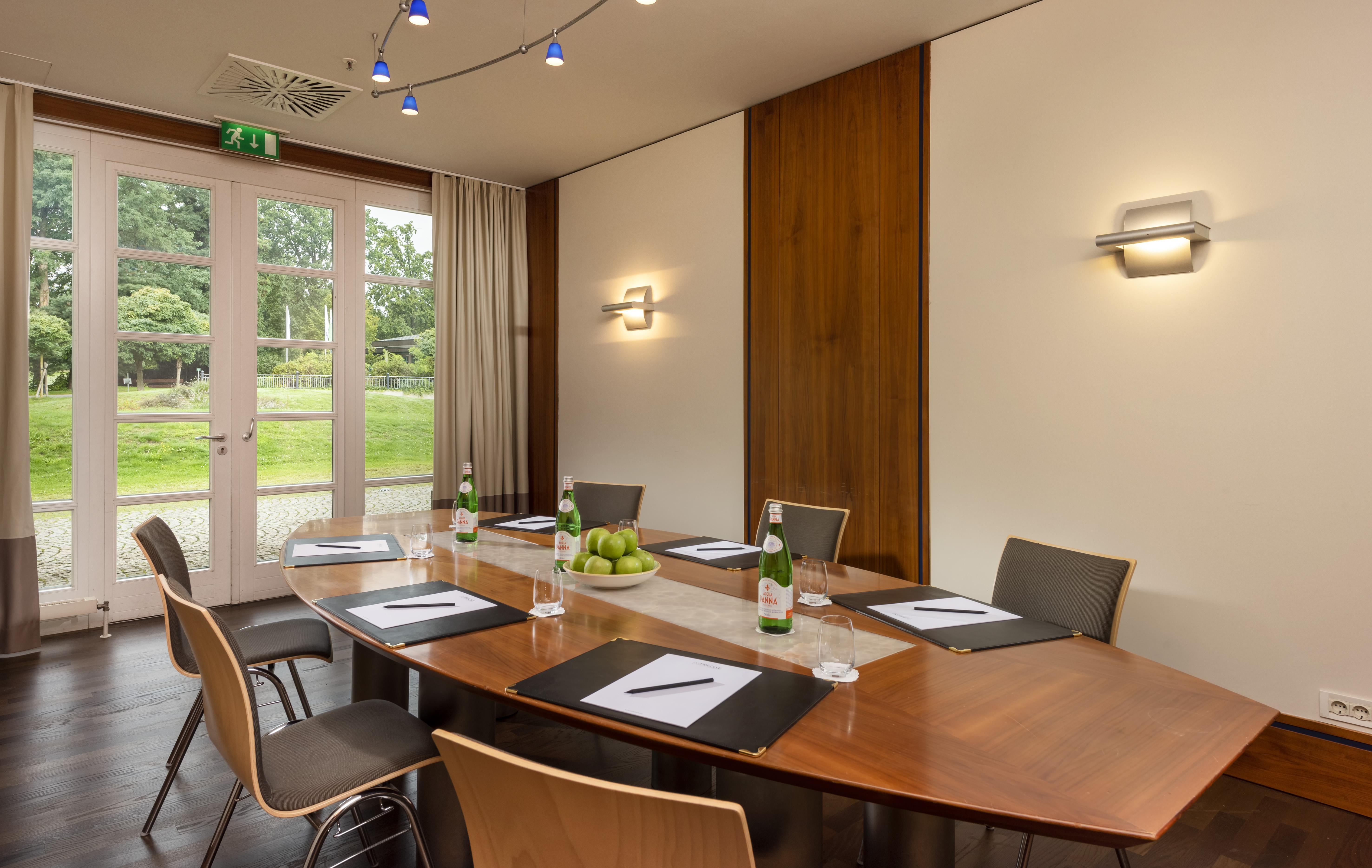 Precise Resort 巴特萨罗皮斯库夫 外观 照片 Meeting room